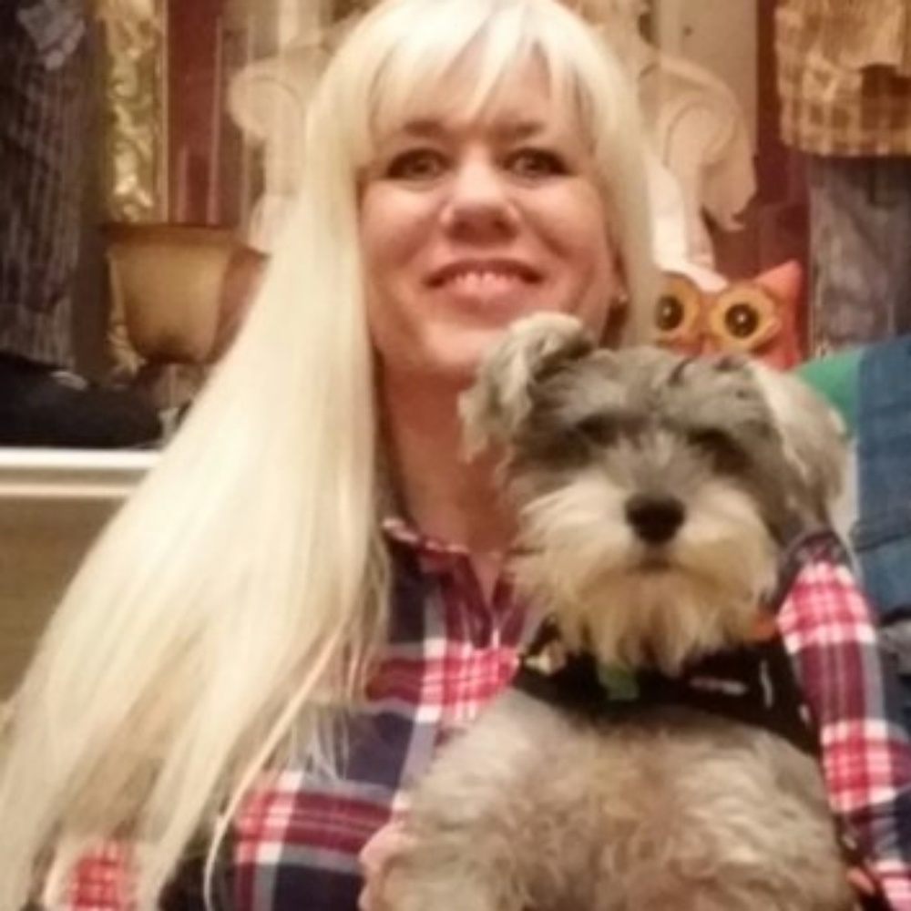 Meet your Posher, Michele